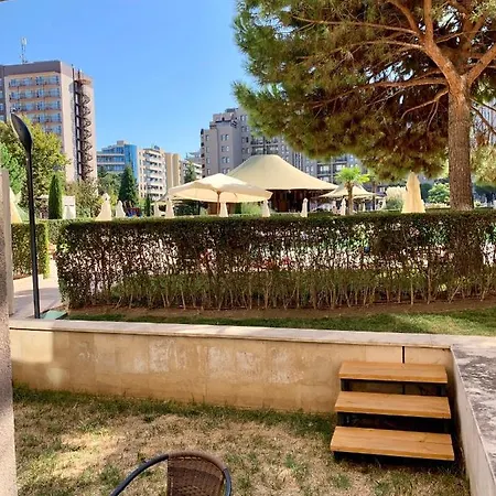 Apartment Royal - 5m To Pool, 100m To *