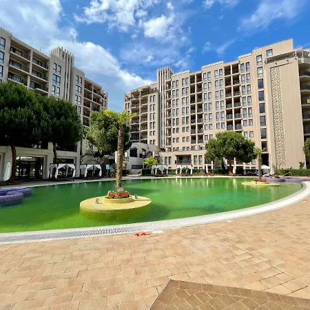 Apartment Royal - 5m To Pool, 100m To