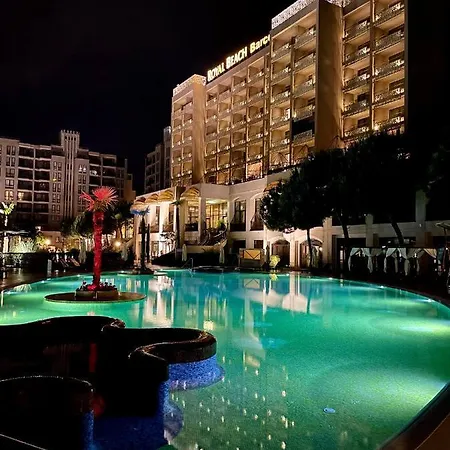 Apartment Royal - 5m To Pool, 100m To