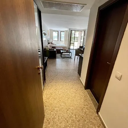 Royal - 5m To Pool, 100m To Apartament *